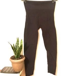 REITMANS Leggings - Black spandex Large/XL